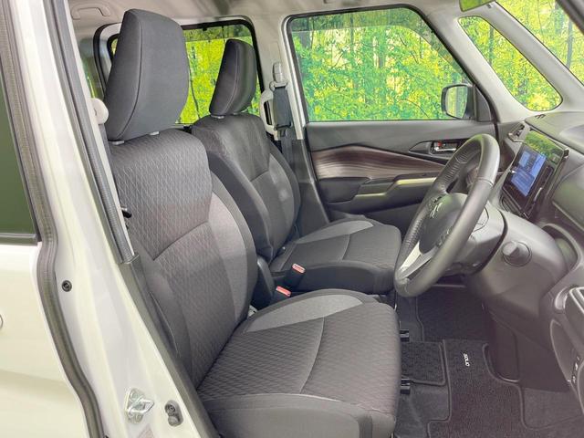 ソリオバンディット ハイブリッドＭＶ　メーカー９型ナビ　両側電動ドア　全周囲カメラ　衝突軽減　禁煙車　ＬＥＤヘッド　ＥＴＣ　純正１５インチアルミ　車線逸脱警報　オートライト　オートエアコン　Ｂｌｕｅｔｏｏｔｈ　ＣＤ（8枚目）