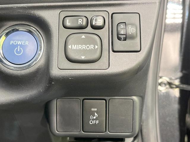 アクア Ｓ　ＳＤナビ　バックカメラ　禁煙車　スマートキー　オートライト　オートエアコン　Ｂｌｕｅｔｏｏｔｈ　ＣＤ　ＤＶＤ再生　地デジ　電動格納ミラー　プライバシーガラス　ドアバイザー（6枚目）