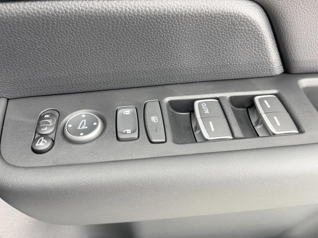 ステップワゴン スパーダ　登録済未使用車　純正１１型ナビ　両側電動スライドドア　衝突軽減装置　ＢＳＭ　バックカメラ　パワーバックドア　Ｂｌｕｅｔｏｏｔｈ再生　フルセグＴＶ　ＬＥＤヘッドライト　シートヒーター（46枚目）