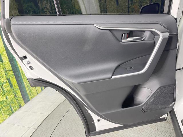 RAV4 ハイブリッドG 純正9型ナビ バックカメラ 衝突被害軽減システム レーダークルーズ 禁煙車 デジタルミラー 電動リアゲート パワーシート ドラレコ コーナーセンサー スマートキー LEDヘッド ルーフレール(41枚目)