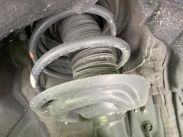 アルファード Ｚ　ガラスルーフ　純正１４型ナビ　全周囲カメラ　両側電動スライドドア　衝突軽減装置　パワーバックドア　ＢＳＭ　デジタルミラー　レーダークルーズ　ＬＥＤヘッドライト　オットマン　パワーシート（21枚目）