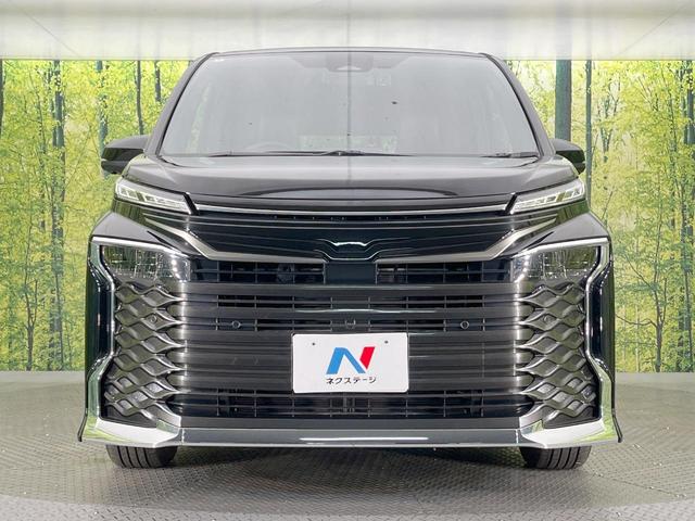 ヴォクシー Ｓ－Ｚ　後席モニター　純正１０型ナビ　全周囲カメラ　衝突軽減システム　パワーバックドア　禁煙車　ドラレコ　コーナーセンサー　スマートキー　ＬＥＤヘッド　ＥＴＣ２．０　オートハイビーム　車線逸脱警報　オットマン（15枚目）