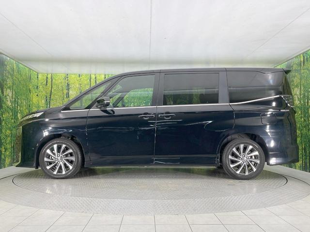 ヴォクシー Ｓ－Ｚ　後席モニター　純正１０型ナビ　全周囲カメラ　衝突軽減システム　パワーバックドア　禁煙車　ドラレコ　コーナーセンサー　スマートキー　ＬＥＤヘッド　ＥＴＣ２．０　オートハイビーム　車線逸脱警報　オットマン（37枚目）