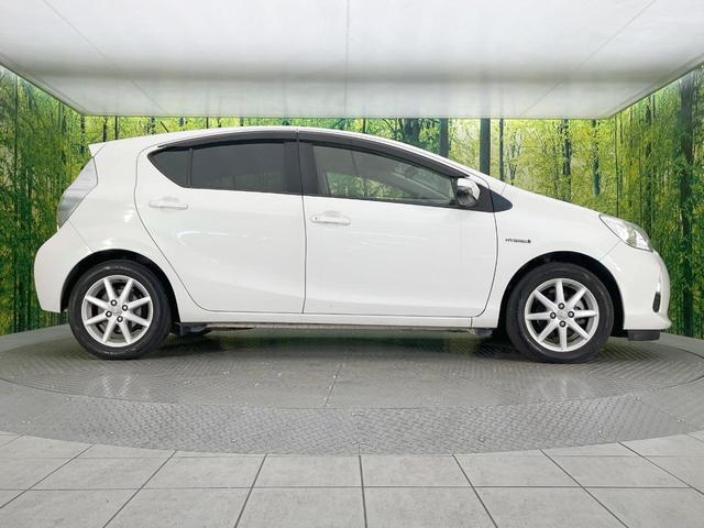 アクア Ｇ　純正ナビ　ＥＴＣ　オートエアコン　シートヒーター　スマートキー　電動格納ミラー　プライバシーガラス　ドアバイザー　盗難防止システム　純正アルミホイール（30枚目）