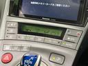 Ｓ　８型ナビ　禁煙車　バックカメラ　ＥＴＣ　Ｂｌｕｅｔｏｏｔｈ再生　フルセグＴＶ　オートエアコン　スマートキー　電動格納ミラー　盗難防止システム　プライバシーガラス　ドアバイザー(5枚目)