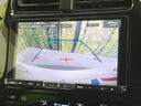 プリウス Ｓセーフティプラス　ＡＬＰＩＮＥ９型　バックカメラ　衝突軽減システム　レーダークルーズ　禁煙車　ドラレコ　コーナーセンサー　スマートキー　ＬＥＤヘッド　ビルトインＥＴＣ　オートハイビーム　車線逸脱警報（6枚目）