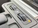 ＴＸ　Ｌパッケージ　サンルーフ　モデリスタエアロ　メーカー９型ナビ　全周囲カメラ　衝突軽減装置　レーダークルーズ　禁煙車　レザーシート　シートエアコン　ドラレコ　コーナーセンサー　ＬＥＤヘッド　ルーフレール（55枚目）