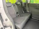 後部座席も気になるようなキズ・汚れやへたり等、大きなダメージはなく、良好な状態です。