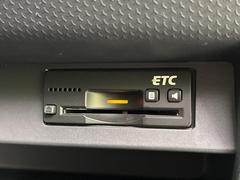 【ＥＴＣ】高速道路の料金所をストレスなく通過！話題のスポットやサービスエリアに多い「スマートIntercooler」利用時は必須のアイテムです。当店でセットアップを実施、ご納車当日からすぐにご利用いただけます！ 5