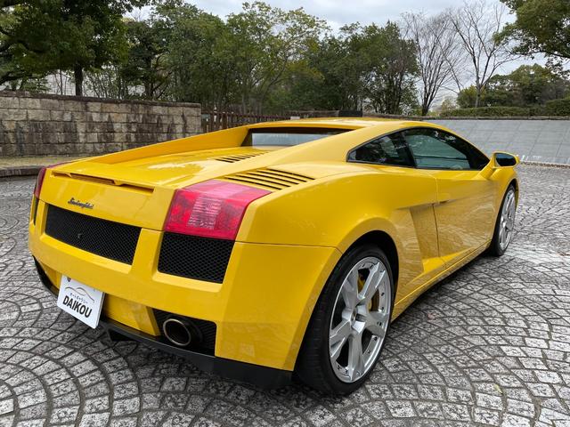 ランボルギーニ ガヤルド 正規D車 黒革イエローステッチ 電動