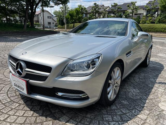 ＳＬＫ ＳＬＫ２００ブルーエフィシェンシー　電動ハードトップオープン　シートヒーター　オートクルーズコントロール　アイドリングストップ　ＴＶ付　ブルートゥース機能（9枚目）