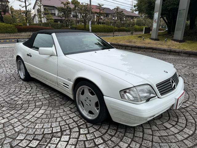 ＳＬ ＳＬ５００　正規Ｄ車・電動幌オープン・本革シート・ナビ・バックカメラ・スピード探知機・ドラレコ（12枚目）