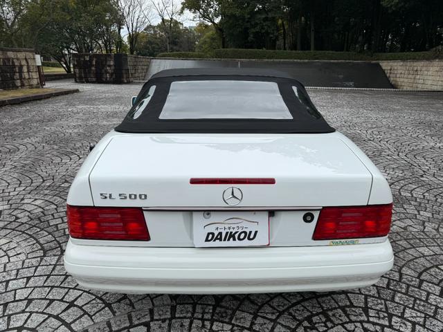 ＳＬ ＳＬ５００　正規Ｄ車・電動幌オープン・本革シート・ナビ・バックカメラ・スピード探知機・ドラレコ（16枚目）