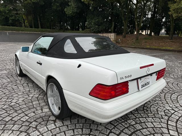 ＳＬ ＳＬ５００　正規Ｄ車・電動幌オープン・本革シート・ナビ・バックカメラ・スピード探知機・ドラレコ（17枚目）