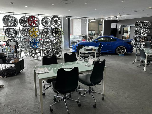 カスタムペイント　チェアー　ワンオフ　ガレージインテリア カスタムペイント チェアー ワンオフ ガレージインテリア