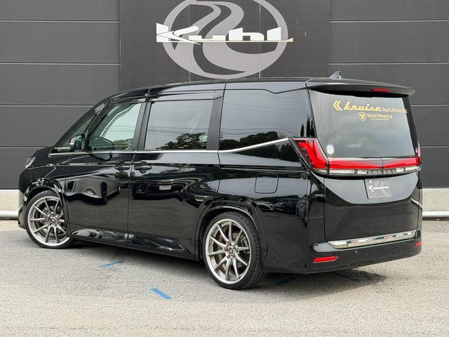 ノア Ｇ　ワンオーナー　ＫＵＨＬオリジナルＫＣＶ０２アルミ　ＫＲＵＩＳＥ９ｍｍオーバーフェンダー　インテックＬＥＤテールランプ　パノラミックビューモニター　ディスプレイオーディオＰｌｕｓ　快適利便パッケージ（6枚目）