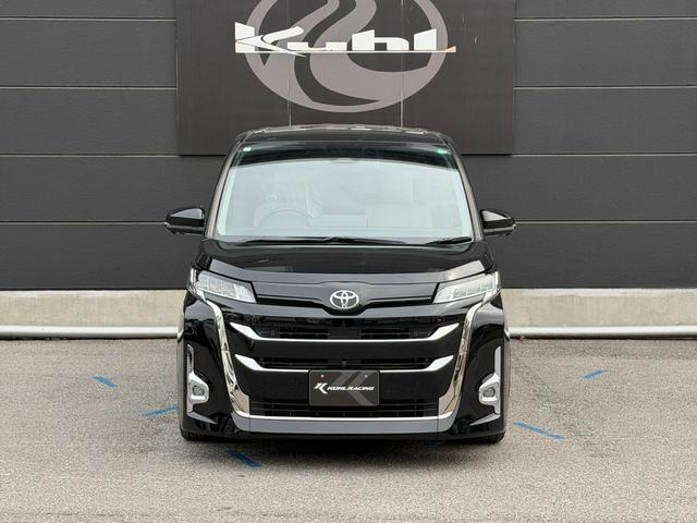 ノア Ｇ　ワンオーナー　ＫＵＨＬオリジナルＫＣＶ０２アルミ　ＫＲＵＩＳＥ９ｍｍオーバーフェンダー　インテックＬＥＤテールランプ　パノラミックビューモニター　ディスプレイオーディオＰｌｕｓ　快適利便パッケージ（11枚目）