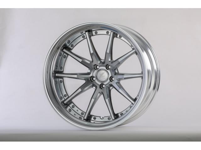 ノア Ｇ　ワンオーナー　ＫＵＨＬオリジナルＫＣＶ０２アルミ　ＫＲＵＩＳＥ９ｍｍオーバーフェンダー　インテックＬＥＤテールランプ　パノラミックビューモニター　ディスプレイオーディオＰｌｕｓ　快適利便パッケージ（17枚目）