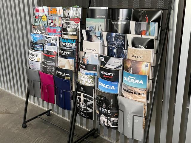 ノア Ｇ　ワンオーナー　ＫＵＨＬオリジナルＫＣＶ０２アルミ　ＫＲＵＩＳＥ９ｍｍオーバーフェンダー　インテックＬＥＤテールランプ　パノラミックビューモニター　ディスプレイオーディオＰｌｕｓ　快適利便パッケージ（62枚目）