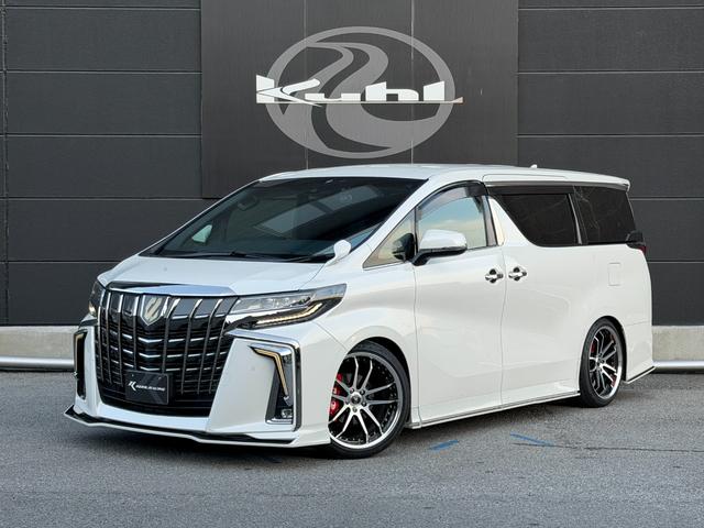 アルファード 2.5S タイプゴールドII KUHLフロントディフューザー サイドディフューザー リアディフューザー BLITZ車高調 VERZ20インチアルミホイール 純正フリップダウンモニター 前後ドラレコ クリスタルアイLEDテールランプ(2枚目)