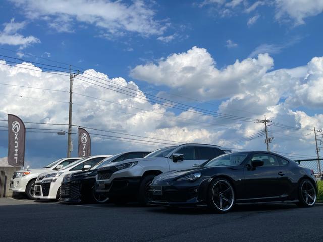 アルファード 2.5S タイプゴールドII KUHLフロントディフューザー サイドディフューザー リアディフューザー BLITZ車高調 VERZ20インチアルミホイール 純正フリップダウンモニター 前後ドラレコ クリスタルアイLEDテールランプ(52枚目)