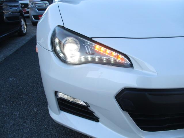 ＢＲＺ Ｒ　６速ＭＴ／禁煙／ナビＴＶ／Ｂｌｕｅｔｏｏｔｈ／バックカメラ／ＨＩＤ／ドライブレコーダー／ＥＴＣ／純正１４アルミホイール／シーケンシャルターンランプ／ＤＶＤ再生／ミュージックサーバ（18枚目）