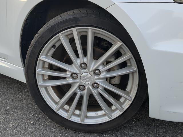 【タイヤについて】アルミホイールや、新品タイヤ、スタッドレスタイヤご相談承ります。