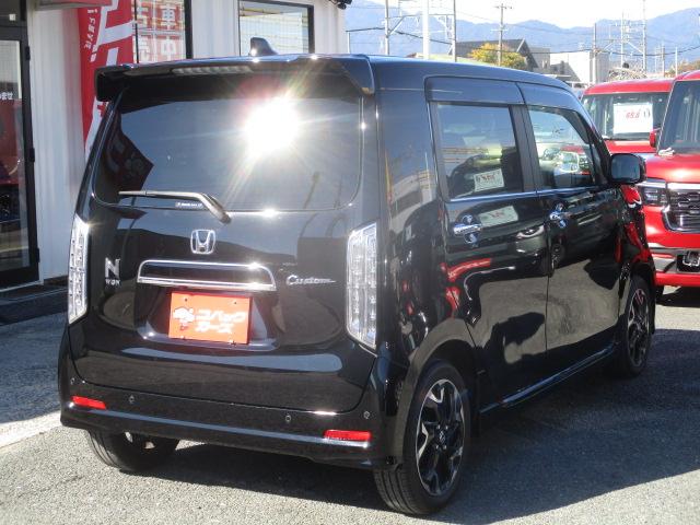 営業時間は１０時〜１９時まで営業！水曜定休（祝日の場合は翌日振替定休）になります。