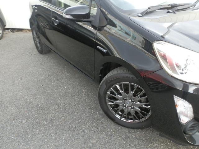 アクア S スマートキー/禁煙/ナビTV/Bluetooth/バックカメラ/ETC/プッシュスタート/オートライト/15インチアルミホイール(16枚目)