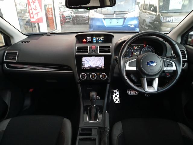 XV 2.0i-L アイサイト 4WD/禁煙/黒半革シート/ナビTV/Bluetooth/後期/ドライブレコーダー/HID/ETC/衝突軽減ブレーキ/レーダークルーズコントロール/オートハイビーム/前席電動シート/(8枚目)