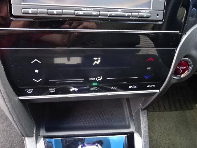 ハイブリッドX 黒半革シート/禁煙/純正SDナビTV/Bluetooth音楽/USB/CD/バックカメラ/ETC/LEDヘッド/オートライト/衝突軽減ブレーキ/クルコン/パドルシフト/8エアB/ABS/横滑防止(22枚目)
