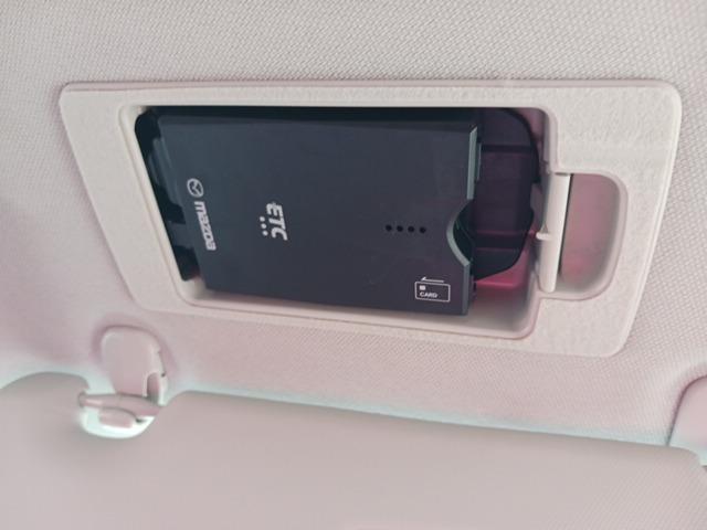 ＭＡＺＤＡ２ ＸＤスポルト＋　／黒半革／禁煙／ナビＴＶ／ＬＥＤ／全周囲カメラ／ＥＴＣ／衝突軽減ブレーキ／前席シートヒーター／レーダークルーズ／スマートキー／ＤＶＤ再生（15枚目）