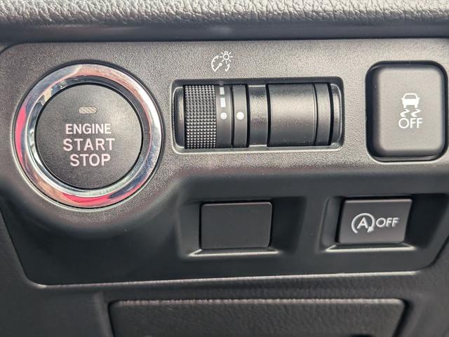インプレッサG4 2.0i-Sアイサイト 4WD/黒半革/禁煙/ナビTV/Bluetooth/バックカメラ/HID/衝突軽減ブレーキ/レーダークルーズ/スマートキー/DVD再生(18枚目)