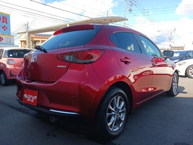 営業時間は１０時〜１９時まで営業！水曜定休（祝日の場合は翌日振替定休）になります。