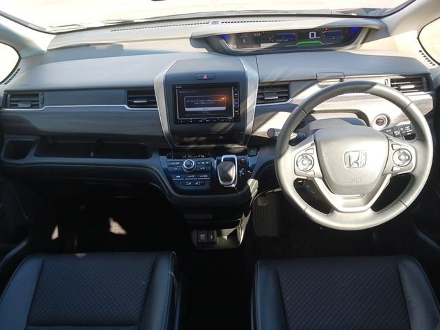 フリードハイブリッド ハイブリッド・Ｇホンダセンシング　／両側電動スライド／モデューロフルエアロ／黒半革／ナビＴＶ／Ｂｌｕｅｔｏｏｔｈ／後期／ＬＥＤ／バックカメラ／ＥＴＣ／衝突軽減ブレーキ（8枚目）