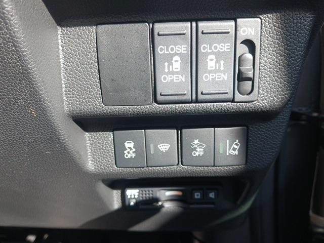 フリードハイブリッド ハイブリッド・Ｇホンダセンシング　／両側電動スライド／モデューロフルエアロ／黒半革／ナビＴＶ／Ｂｌｕｅｔｏｏｔｈ／後期／ＬＥＤ／バックカメラ／ＥＴＣ／衝突軽減ブレーキ（15枚目）