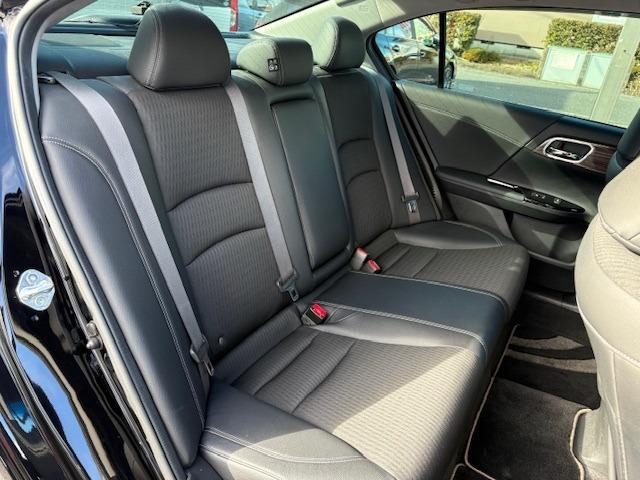 �y�ԓ����|�z���q�l�ɋC�����悭���Ē�����悤�W���ԗ��͏���Y��Ɏd�グ�Ă���܂��I