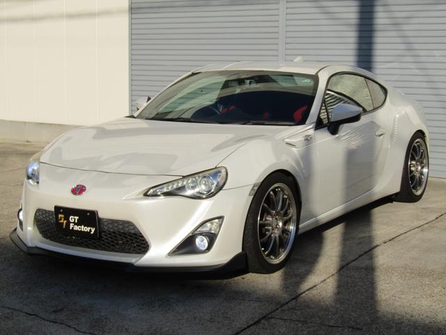 86 GT ★6MT★HKSマフラー★HKS車高調★WORK18インチAW★CUSCOタワーバー★BLITZエアクリーナー★ディスプレイオーディオ★バックカメラ★SHIBATIRE★(3枚目)