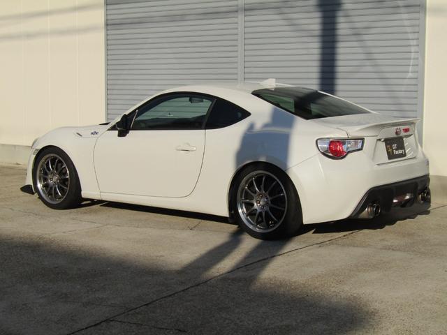 86 GT ★6MT★HKSマフラー★HKS車高調★WORK18インチAW★CUSCOタワーバー★BLITZエアクリーナー★ディスプレイオーディオ★バックカメラ★SHIBATIRE★(6枚目)