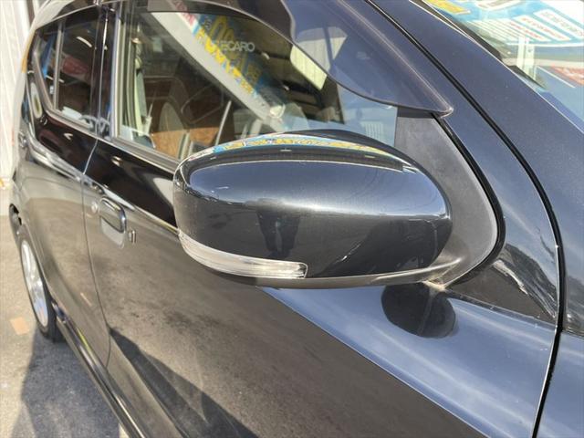 ベースグレード 1年保証付 4WD 5MT レカロシート Bluetooth付オーディオ スマートキー プッシュスタート オートエアコン オートライト(13枚目)