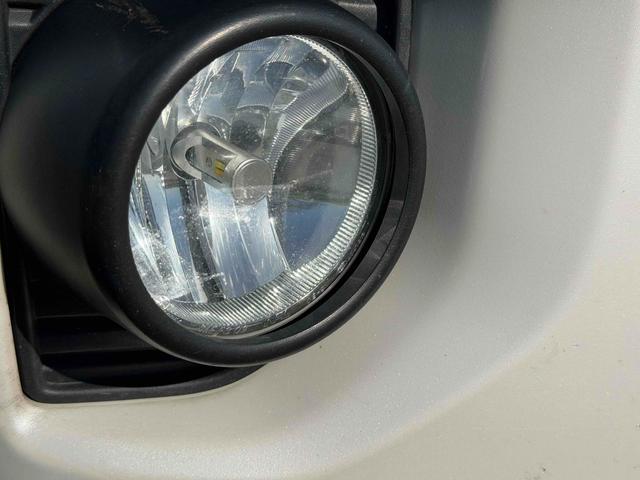 ハイエースバン スーパーＧＬ　ダークプライム　バックカメラ　レーンアシスト　両側スライドドア　オートマチックハイビーム　オートライト　スマートキー　電動格納ミラー　ＣＶＴ　エアコン　パワーウィンドウ　４ＷＤ（20枚目）