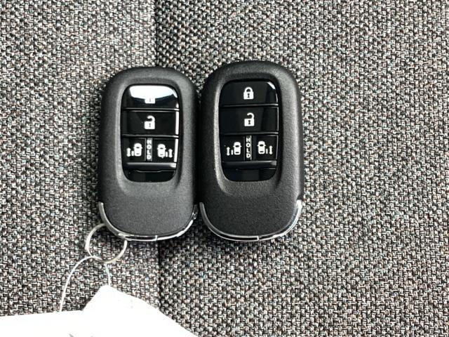 フリード e:HEVエアー ホンダ純正11インチインターナビ Bluetooth 地デジ DVDビデオ バックカメラ ホンダセンシング ホンダコネクト対応 両側電動スライドドア 無限エアロ 無限アルミホイール LEDヘッドライト(31枚目)