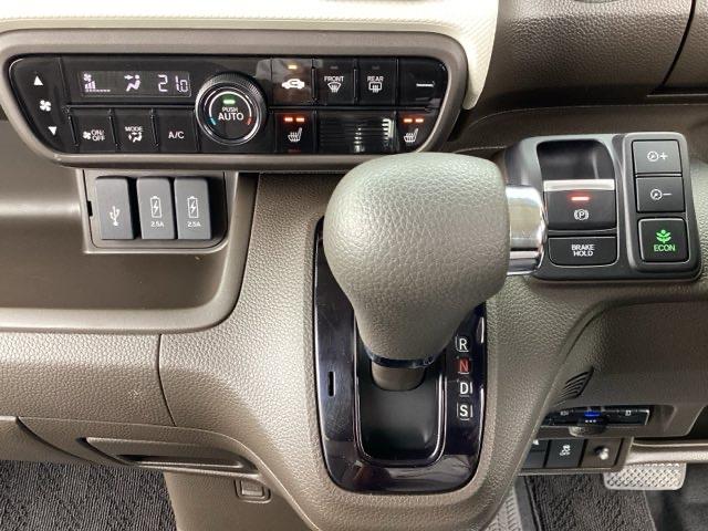 N-BOX L・ターボ ターボ車 ホンダセンシング ホンダ純正7インチインターナビ Bluetooth 地デジ対応 DVDビデオ バックカメラ 電子パーキングブレーキ LEDヘッドライト 両側電動スライドドア ETC(18枚目)