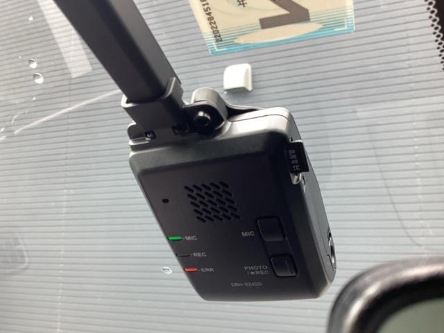 シビック ｅ：ＨＥＶ　ホンダコネクトディスプレイ　Ｂｌｕｅｔｏｏｔｈ　地デジ　バックカメラ　パーキングセンサー　ＬＥＤヘッドライト　アルミホイール　ドライブレコーダー　ホンダセンシング　ホンダコネクト　シートヒーター（22枚目）