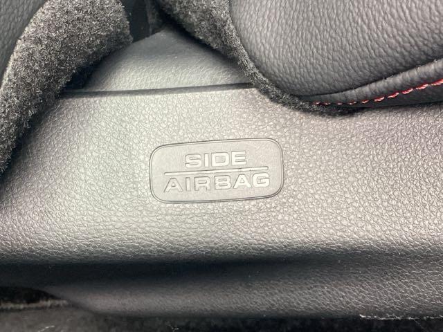 シビック ｅ：ＨＥＶ　ホンダコネクトディスプレイ　Ｂｌｕｅｔｏｏｔｈ　地デジ　バックカメラ　パーキングセンサー　ＬＥＤヘッドライト　アルミホイール　ドライブレコーダー　ホンダセンシング　ホンダコネクト　シートヒーター（28枚目）