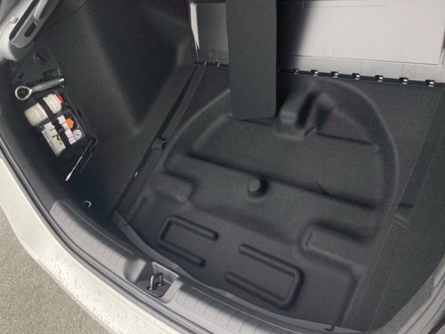 シビック ｅ：ＨＥＶ　ホンダコネクトディスプレイ　Ｂｌｕｅｔｏｏｔｈ　地デジ　バックカメラ　パーキングセンサー　ＬＥＤヘッドライト　アルミホイール　ドライブレコーダー　ホンダセンシング　ホンダコネクト　シートヒーター（36枚目）