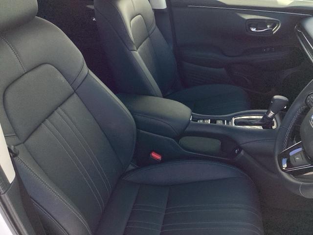 ZR-V Z コネクトディスプレイ Bluetooth マルチビューカメラ パーキングセンサー パワーテールゲート ブラインドスポットインフォメーション シートヒーター スマートキー ドライブレコーダー 地デジ対応(25枚目)