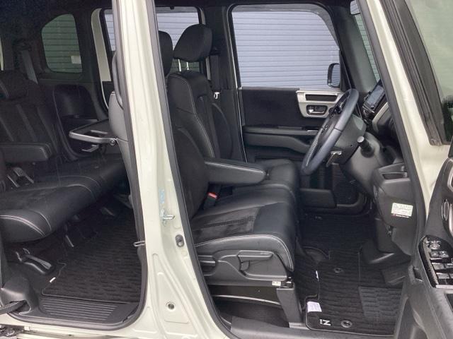 N-BOXカスタム Lターボスタイル+ブラック ホンダ純正8インチインターナビ Bluetooth 地デジ対応 DVDビデオ バックカメラ パーキングセンサー ホンダセンシング シートヒーター スマートキー アルミホイール ドライブレコーダー(23枚目)