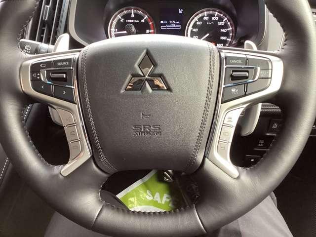 デリカＤ：５ シャモニー　１１型ナビ・フルセグＴＶ・全周囲カメラ　アイドリングＳ　アクティブクルーズコントロール　イモビ　衝突被害軽減装置　Ｂモニター　１オーナー　サイドカメラ　助手席エアバッグ　地デジＴＶ　電動リアゲート（10枚目）