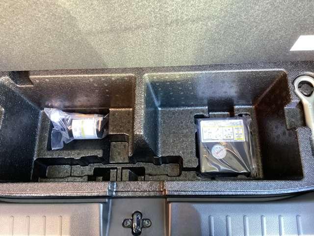 デリカミニ Ｇ　プレミアム　リミテッドエディション　９型ナビ・フルセグＴＶ・全周囲カメラ　（4枚目）